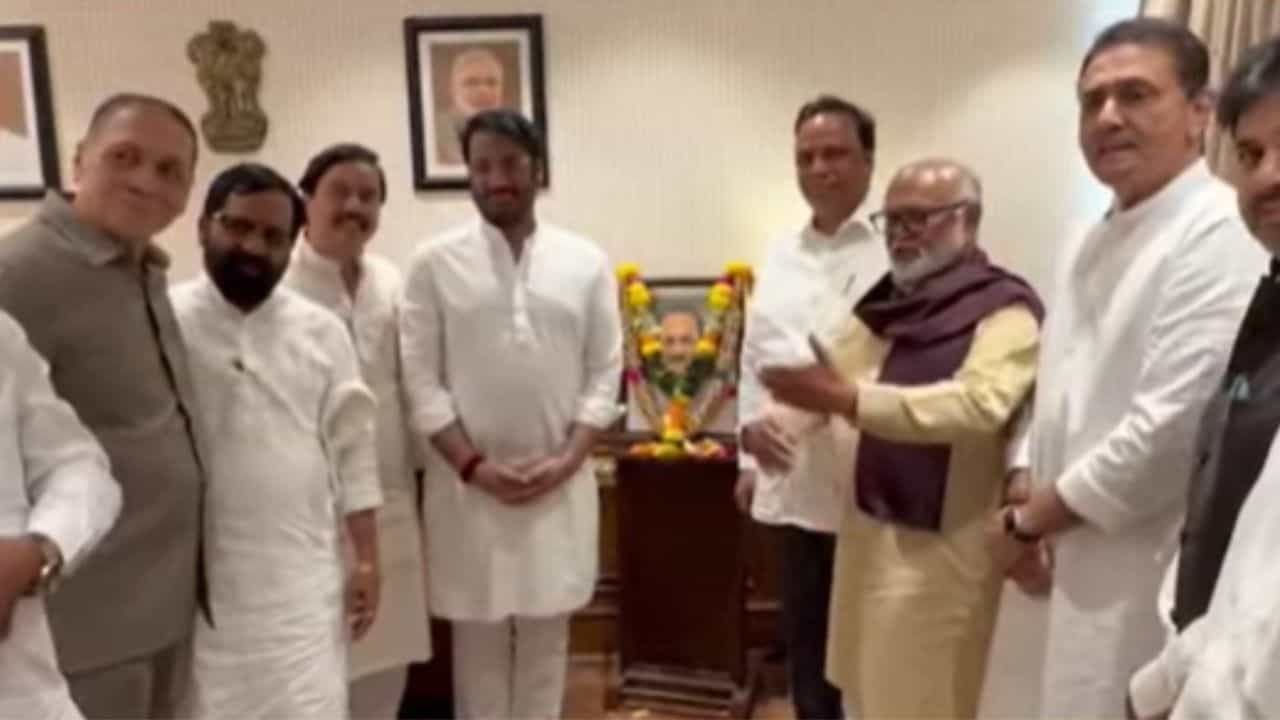 तटकरेंचा तट तोडून आले... भरत गोगावले येताच छगन भुजबळांची टिप्पणी, थेट..
