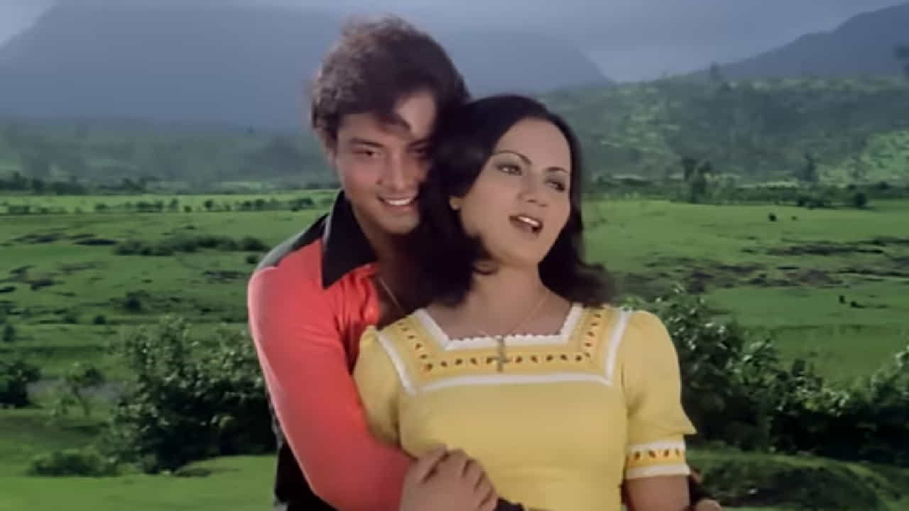 हिंदी चित्रपटसृष्टीतील 70 चे दशक हे संगीताचे सुवर्णयुग मानले जाते. या काळात अनेक अशी गाणी निर्माण झाली, जी काळाच्या कसोटीवर उतरून आजही तितकीच लोकप्रिय आहेत. सुरेल धून, हृदयस्पर्शी शब्द आणि सुंदर गायन यांचा मिलाफ असलेली ही गाणी पिढ्यान् पिढ्या रसिकांच्या मनात घर करून आहेत.