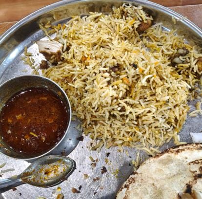 मिळालेल्या माहितीनुसार संबंधित ग्राहकाने याबाबत अन्न व औषध प्रशासन विभागाचे आयुक्त तुकाराम मुंढे यांच्याकडे तक्रार दिलेली आहे. या प्रकरणी हॉटेल मालकाशी संवाद साधण्याचा प्रयत्न करण्यात आला. मात्र हॉटेल मालकाने माध्यमांशी बोलण्यास नकार दिला आहे.