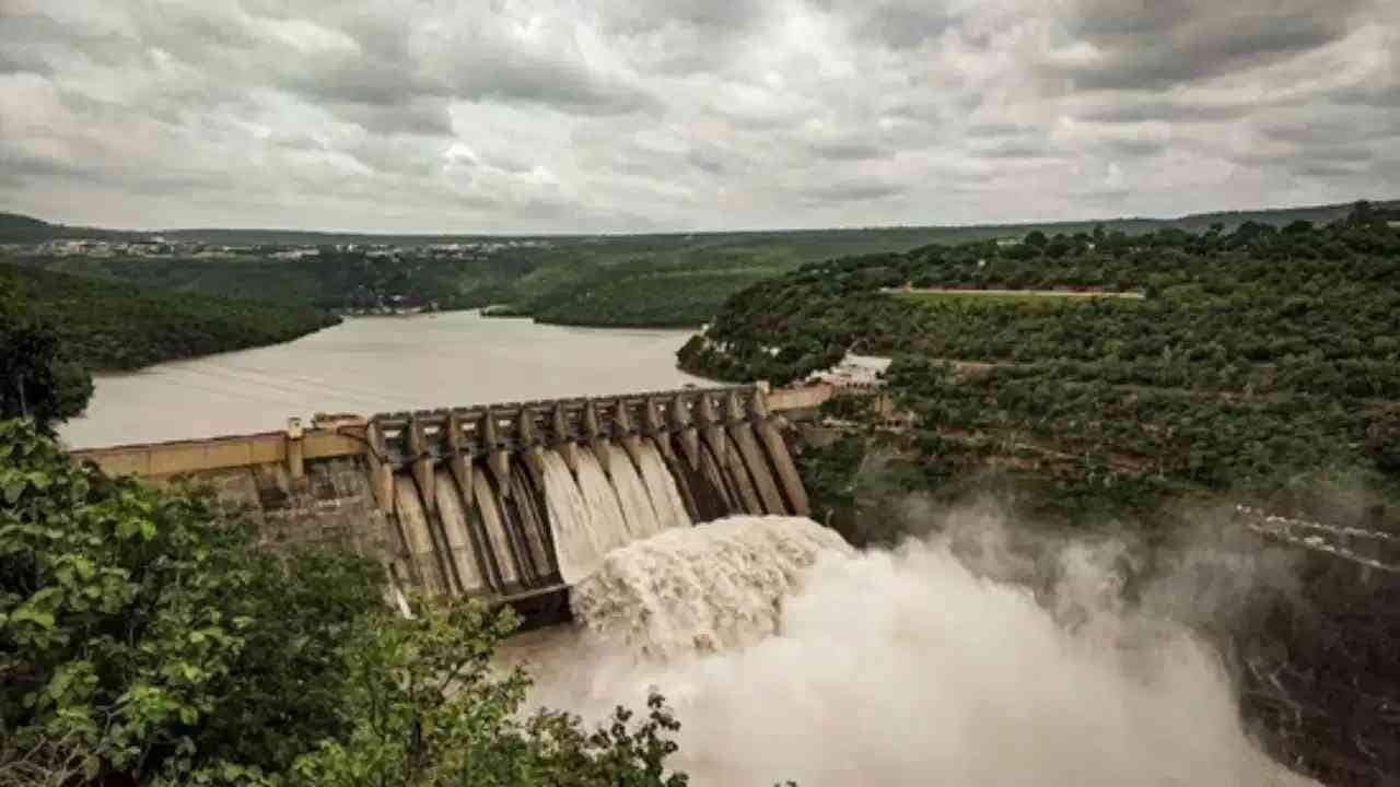 China dam on brahmaputra : अरुणाचल जवळ चीन बांधतोय सर्वात मोठं धरण, प्रत्युत्तरात भारताकडेही तगडा प्लान तयार China dam on brahmaputra : अरुणाचल जवळ चीन बांधतोय सर्वात मोठं धरण, प्रत्युत्तरात भारताकडेही तगडा प्लान तयार