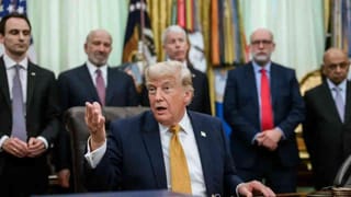 Donald Trump : डोनाल्ड ट्रम्प खुश, काहीही न करता 72 तासांत अमेरिकेच्या 3 मोठ्या राजकीय शत्रूंचा गेम ओव्हर
