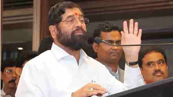 फडणवीस, ठाकरेंचा एकाच विमानाने प्रवास; शिंदेंची पहिली प्रतिक्रिया, एका वाक्यात विषय संपवला