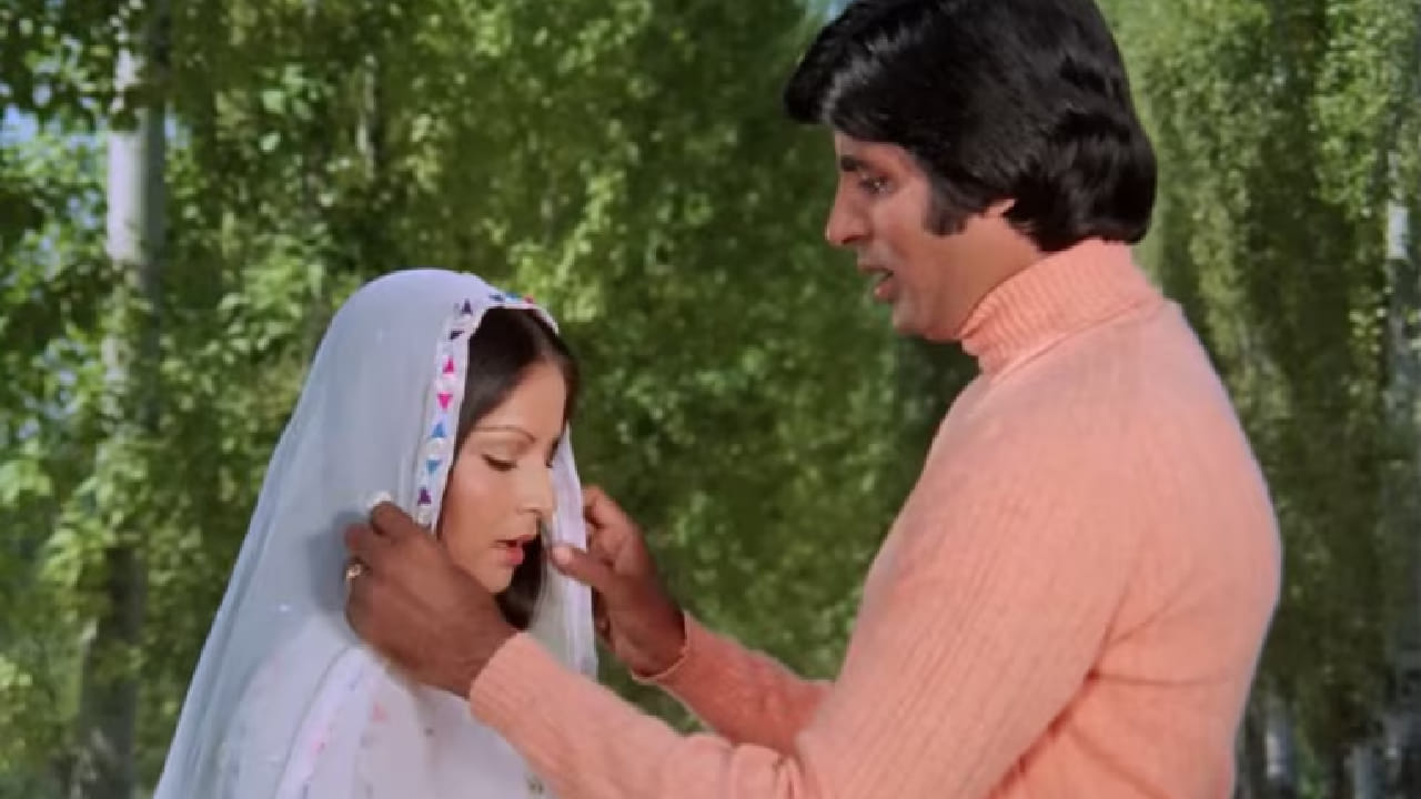 हिंदी चित्रपटसृष्टीतील सर्वाधिक लोकप्रिय आणि सदाबहार प्रेमगीतांपैकी एक मानले जाणारे ‘कभी कभी मेरे दिल में’ हे गाणे आजही रसिकांच्या मनात तितकेच जिवंत आहे. 1976 साली प्रदर्शित झालेल्या 'कभी कभी' या चित्रपटातील हे गाणे रोमँटिक आहे.