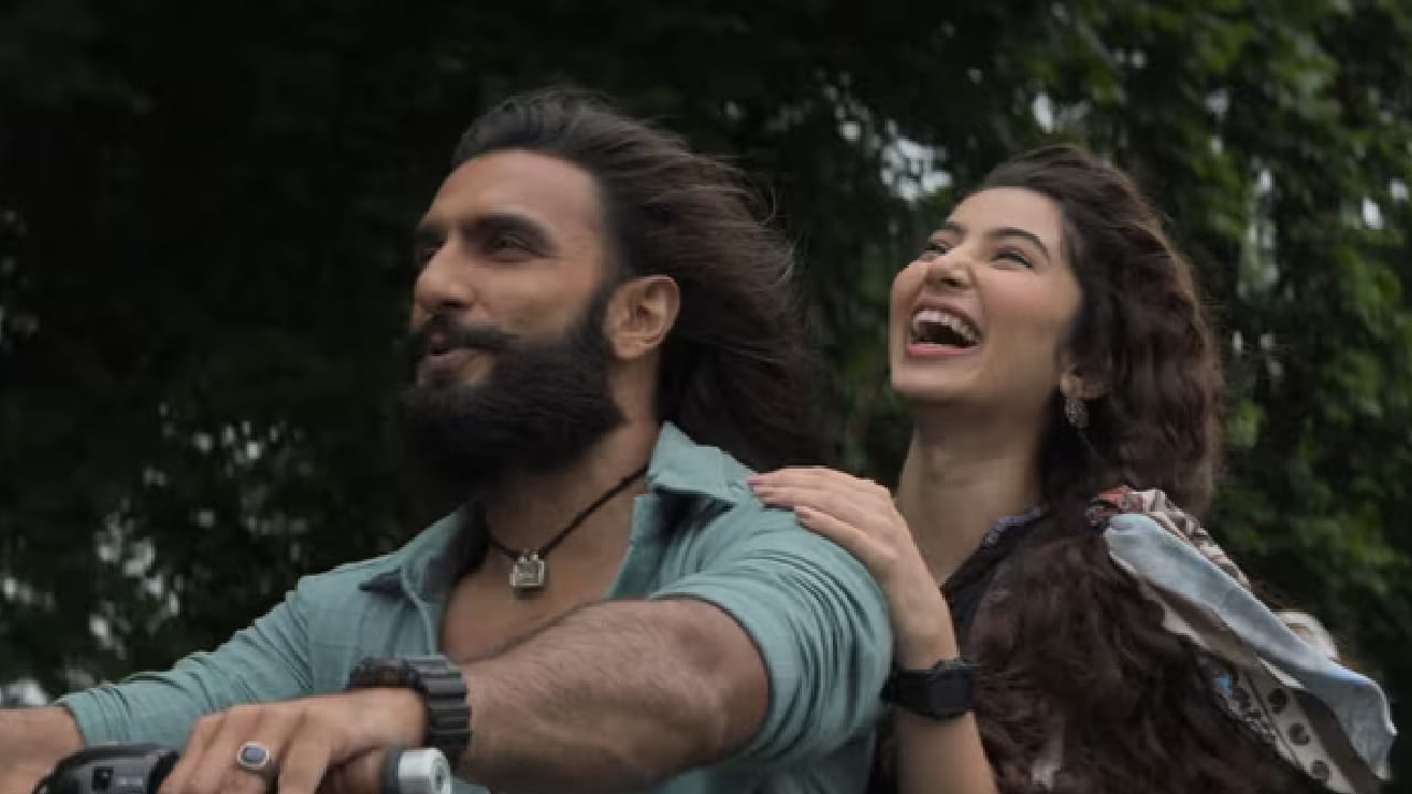 विशेषतः 'गहरा हुआ' या गाण्याने चाहत्यांच्या मनावर अधिराज्य गाजवले आहे. या गाण्यात रणवीर सिंहसोबत अभिनेत्री सारा अर्जुन दिसली असून, दोघांची ऑनस्क्रीन केमिस्ट्री प्रेक्षकांना खूप भावली. रोमँटिक भावनांनी भरलेल्या या गाण्याला प्रेक्षकांकडून भरभरून प्रेम मिळाले आहे.