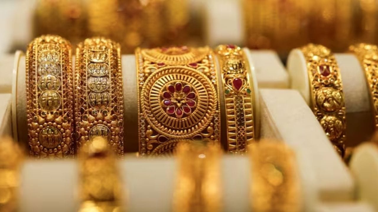 यादरम्यान अमेरिकेचे अध्यक्ष डोनाल्ड ट्रम्प यांनी युद्धविरामाची घोषणा केल्यापासून सोने आणि चांदीचे भाव पुन्हा वाढताना दिसत आहेत.
