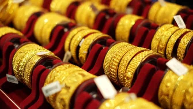 Gold Rate Today : सोने आणि चांदीच्या भावात मोठे बदल, सोन्याचा भाव उच्चांकापेक्षा..