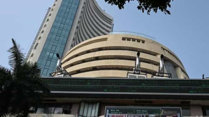 बल्ले बल्ले बल्ले... भारतीय शेअर बाजाराची मोठी उसळी, सेन्सेक्समध्ये तब्बल 950 अंकांची..