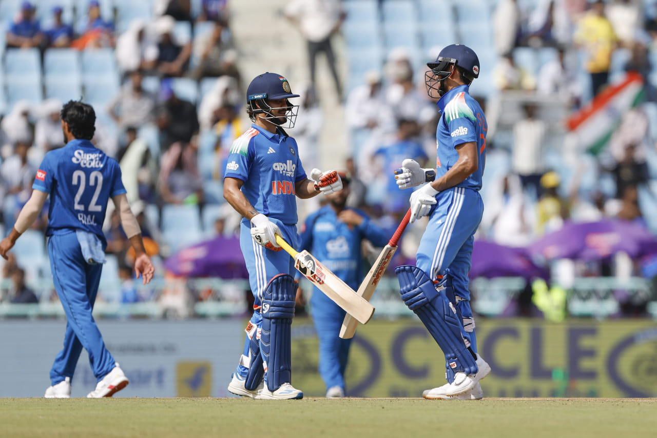 IND vs AFG : टीम इंडिया 400 पार, दक्षिण आफ्रिकेच्या वर्ल्ड रेकॉर्डची बरोबरी IND vs AFG : टीम इंडिया 400 पार, दक्षिण आफ्रिकेच्या वर्ल्ड रेकॉर्डची बरोबरी