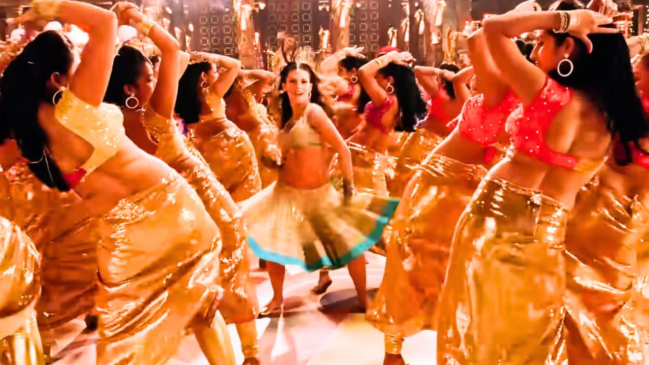 आज, तब्बल 13 वर्षांनंतरही ‘कद्दू कटेगा तो सब में बटेगा’ हे गाणे अनेकांच्या प्लेलिस्टमध्ये कायम आहे. यूट्यूबवरील कोट्यवधी व्ह्यूज आणि सोशल मीडियावरील सातत्याने होणारा वापर यामुळे या गाण्याची लोकप्रियता अजूनही कायम असल्याचे दिसून येते.