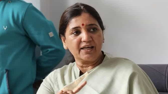 सामाजिक न्याय राज्यमंत्री माधुरी मिसाळ यांनी घेतला बार्टीच्या विविध योजनांचा आढावा