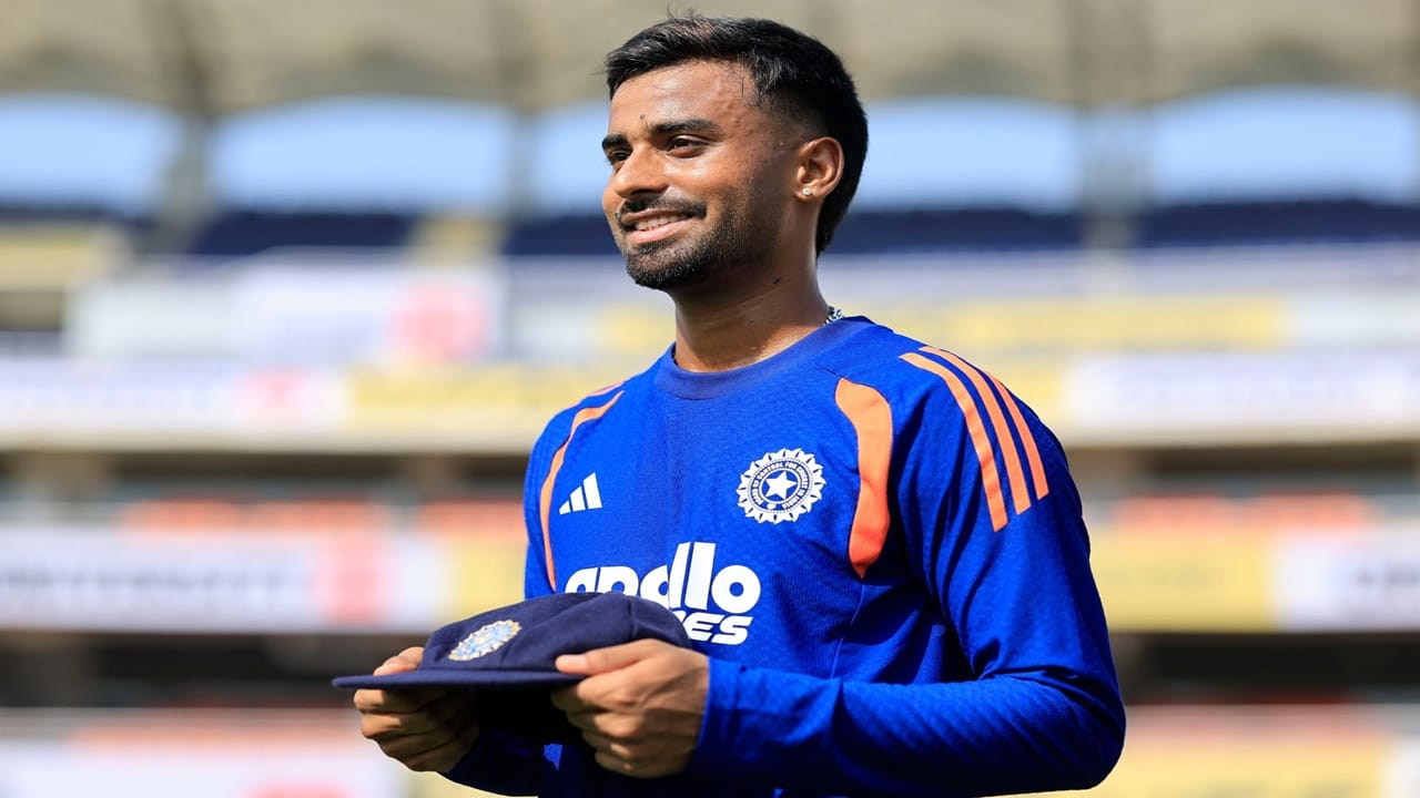 IND vs AFG : हर्ष दुबेला डच्चू, मानव सुथारचं पदार्पण, युवा खेळाडूची आकडेवारी कशी?