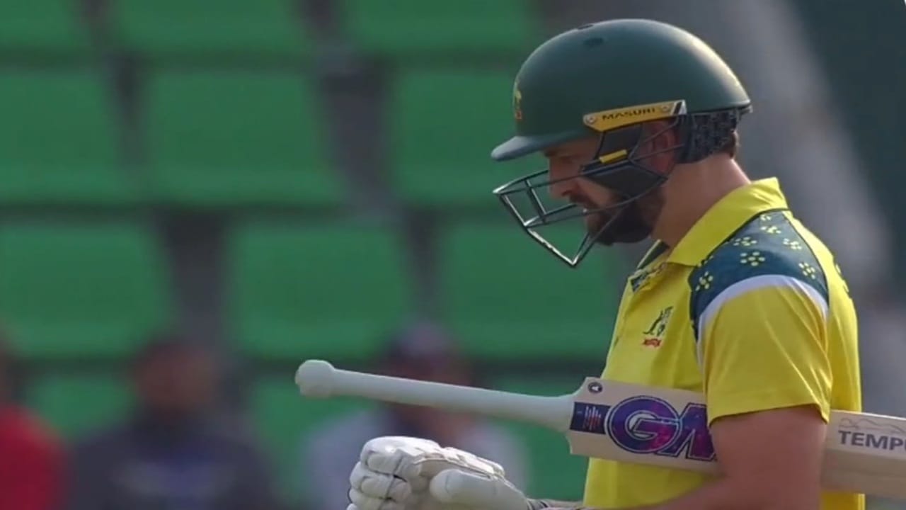 BAN vs AUS : मॅथ्यू शॉर्ट सलग दुसऱ्यांदा झिरोवर आऊट, ऑस्ट्रेलियाची वाईट हॅट्रिक, काय झालं? BAN vs AUS : मॅथ्यू शॉर्ट सलग दुसऱ्यांदा झिरोवर आऊट, ऑस्ट्रेलियाची वाईट हॅट्रिक, काय झालं?