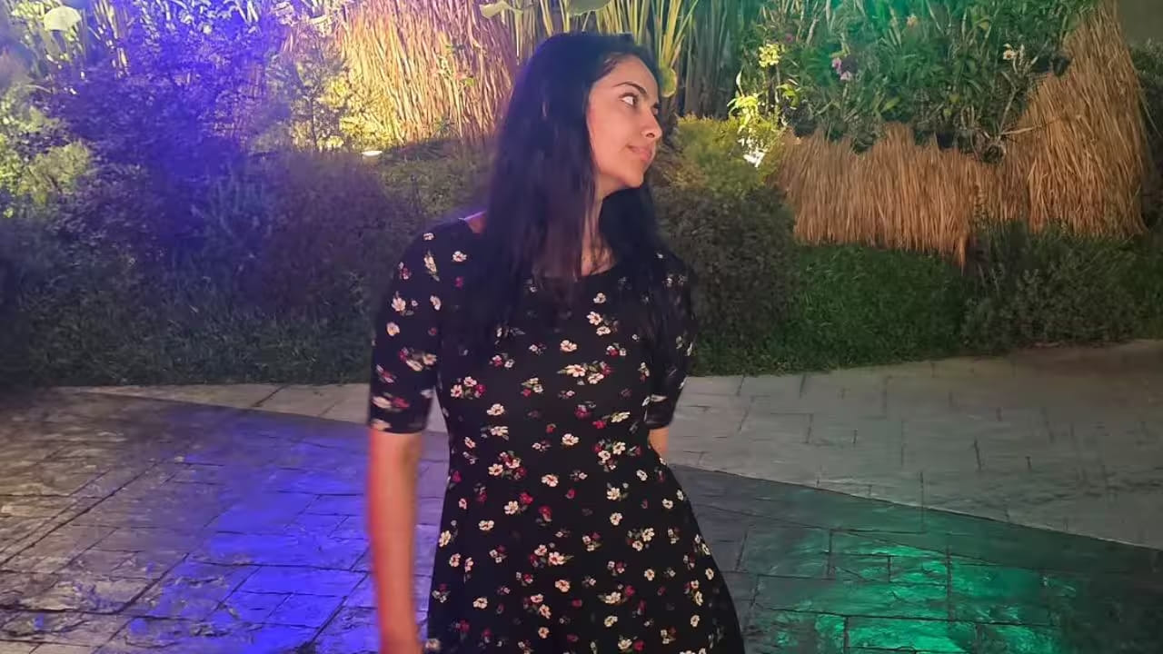 याच काळात सोशल मीडियावर आणि मनोरंजन विश्वात अशीही अफवा पसरली की, अविका गौरने मनीष रायसिंघनच्या मुलाला जन्म दिला असून ही गोष्ट लपवली जात आहे. या निराधार चर्चांमुळे दोघांनाही धक्का बसला.