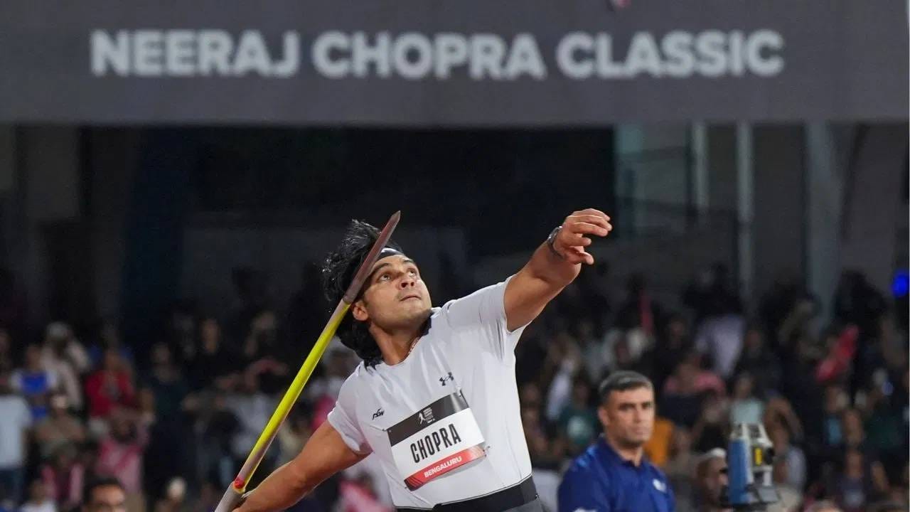 डायमंड लीग स्पर्धेत पुरूषांची भालाफेक स्पर्दा 19 जून रोजी होणार आहे. भारतीय प्रमाण वेळेनुसार रात्री 11 वाजून 14 मिनिटांना स्पर्धेला सुरूवात होईल. भारतीय चाहते डायमंड लीग 2026 स्पर्धेच थेट प्रक्षेपण डायमंड लीगच्या अधिकृत युट्यूब चॅनेल किंवा फेसबुकवर विनामूल्य पाहू शकतात. (Photo: PTI)