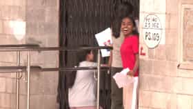 NEET परीक्षेचं स्वप्न राहिलं अधुरं, 60 सेकंद उशीर झाल्याने....