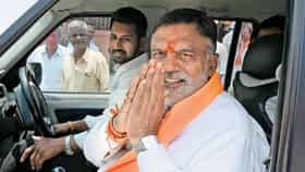 ऑपरेशन टायगरला झटका! 100 कोटींचं आमिष नाकारून राजाभाऊ वाजे ठाकरेंसोबतच-1692137