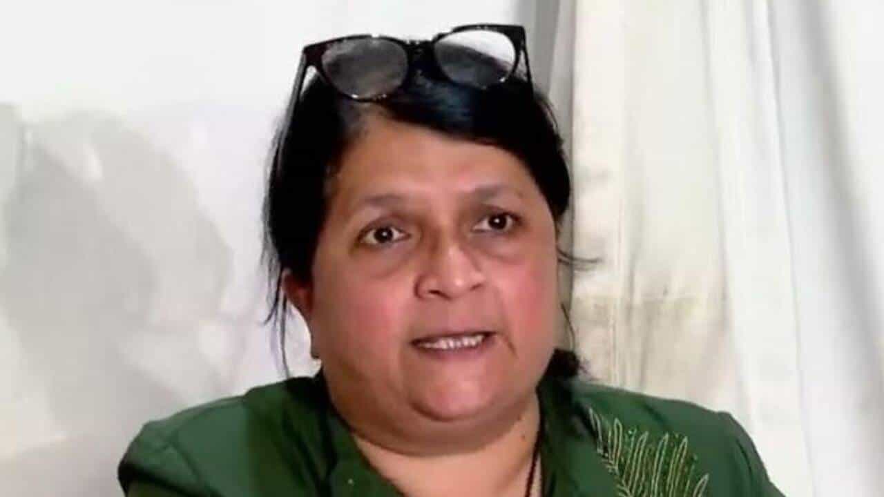 Anjali Damania | चार्टर्ड विमानातून दिल्ली दौरा, चाललंय तरी काय? आता अंजली दमानिया मैदानात, मागितला हिशोब!