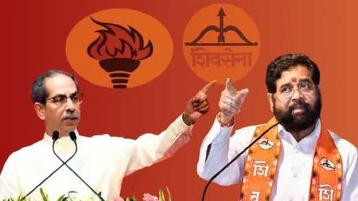 Shivsena Banner | मातोश्री परिसरात बॅनरबाजी, कार्यकर्त्यांमध्ये उत्साह; उद्या कोण दाखवणार ताकद? Shivsena Banner | मातोश्री परिसरात बॅनरबाजी, कार्यकर्त्यांमध्ये उत्साह; उद्या कोण दाखवणार ताकद?
