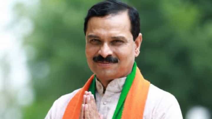 Nagpur Vidhan Parishad Result | नागपुरात भाजपचा झेंडा फडकला; राजीव पोतदार विजयी, काँग्रेसला मोठा धक्का Nagpur Vidhan Parishad Result | नागपुरात भाजपचा झेंडा फडकला; राजीव पोतदार विजयी, काँग्रेसला मोठा धक्का