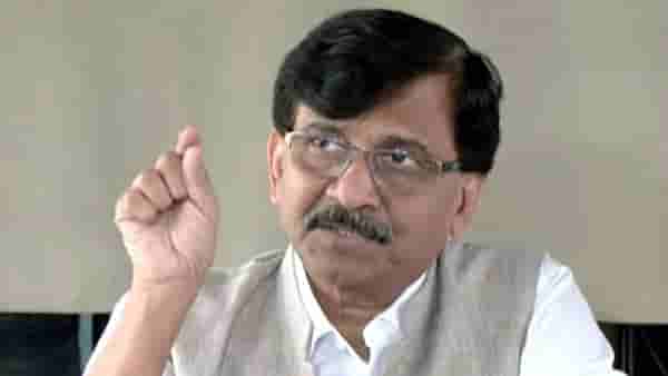 Sanjay Raut | फुटीर खासदार मुंबईत अन् राऊतांचे ट्विट; चित्रगुप्ताने पापांचा हिशोब लिहायला सुरुवात…