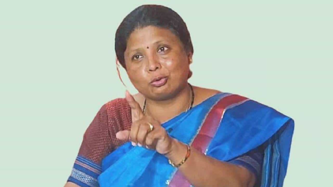 Sushma Andhare | सत्ता डोक्यात गेलीय! संजय दिना पाटलांवर सुषमा अंधारेंचा घणाघात; फडणवीसांनाही केला थेट सवाल