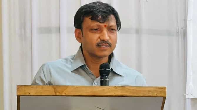 ठाकरे गटाला जय महाराष्ट्र.. ओमराजे निंबाळकर यांची पहिली प्रतिक्रिया, थेट आदित्य ठाकरेंचे नाव घेत..