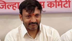 ओमराजे निंबाळकर यांची बैठक, थेट शिवसेना ठाकरे गटाकडून मनधरणी?, थेट...
