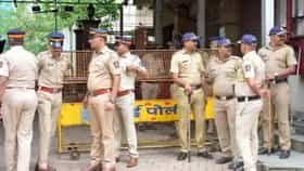 मोठी बातमी! महसूल गुप्तचर संचालनालयाची धडक कारवाई, तब्बल 5 कोटीचं सोनं.