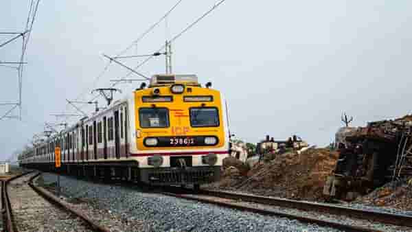 वर्षभरात 45 टक्के घसरल्यानंतर ‘हा’ रेल्वे PSU शेअर पुन्हा धावणार, शुक्रवारच्या तेजीनंतर रिकव्हरीचे संकेत