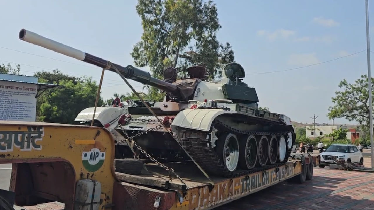 त्यांच्या या योगदानाची दखल घेत भारतीय लष्कराने ही विशेष भेट दिली असल्याचे सांगितले जात आहे. या रणगाड्याचे अनावरण लवकरच ज्येष्ठ समाजसेवक अण्णा हजारे यांच्या हस्ते करण्यात येणार आहे.
