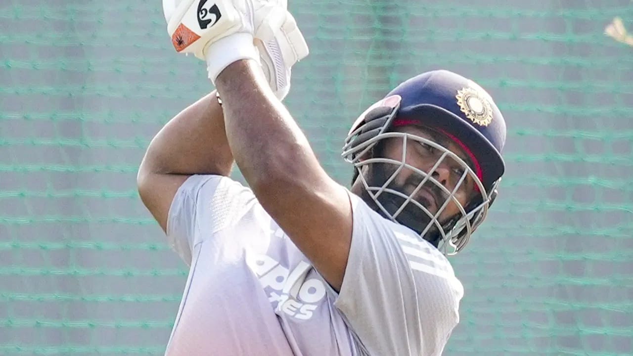 टीम इंडियाचा विकेटकीपर ऋषभ पंत WTC स्पर्धेत सर्वाधिक षटकार लगावणाऱ्या फलंदाजांच्या यादीत दुसऱ्या क्रमांकावर आहे. पंतने 71 डावांत 77 षटकार लगावले आहेत.  (Photo Credit : PTI)