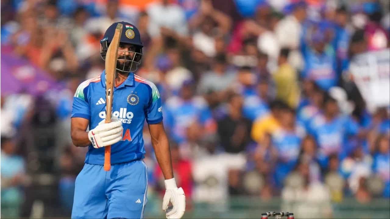 Ruturaj Gaikwad : ऋतुराजचा पहिल्याच सामन्यातील शतकासह मोठा कारनामा, द्रविड-गंभीरच्या विक्रमाची बरोबरी