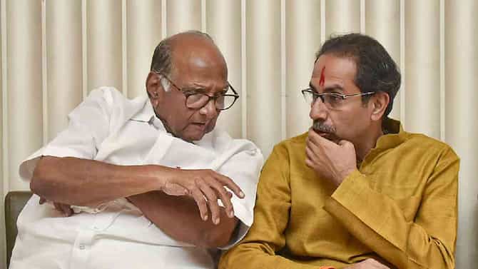 Uddhav Thackeray : ठाकरेंचे खासदार फुटण्याची चिन्ह दिसताच शरद पवारांच्या राष्ट्रवादीचा संताप, फुटणाऱ्यांना आणि फोडणाऱ्यांना दोघांना लाज..
