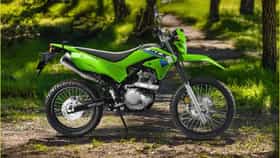 कावासाकीने लाँच केली दमदार KLX230 S बाईक, किमतीतही मोठा बदल.
