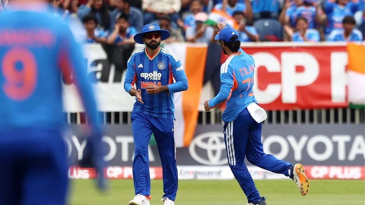 टी20 आंतरराष्ट्रीय क्रिकेटमध्ये कर्णधार म्हणून श्रेयस पहिल्याच सामन्यात पराभवाचं तोंड पाहणारा चौथा खेळाडू ठरला आहे. यापूर्वी भारताच्या तीन कर्णधारांना पदार्पणाच्या टी20 सामन्यात पराभवाचं तोंड पाहावं लागलं होतं. (PHOTO CREDIT- GETTY)