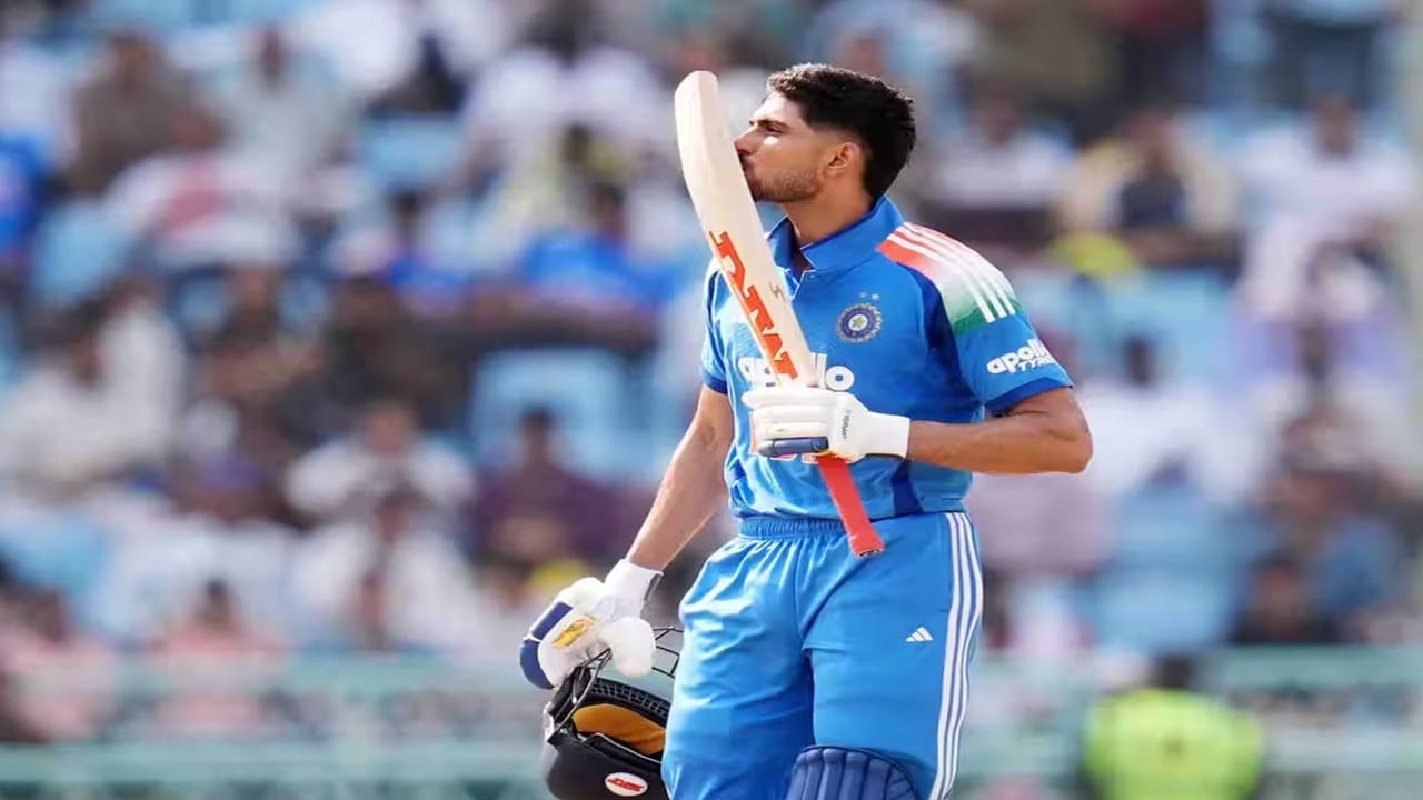 Shubman Gill : शुबमन गिल याला आता पछाडणं अवघड! पाहा आकडेवारी Shubman Gill : शुबमन गिल याला आता पछाडणं अवघड! पाहा आकडेवारी
