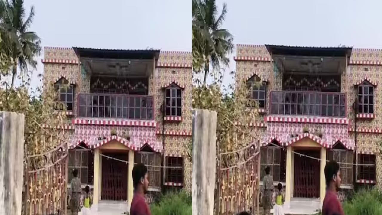 बड्या नेत्याचे काळे कृत्य... मासे तळण्याच्या बहाण्याने करायचा महिलांचं लैंगिक शोषण... 100 एकर जमिनीवर पसरलाय अय्याशीचा अड्डा बड्या नेत्याचे काळे कृत्य... मासे तळण्याच्या बहाण्याने करायचा महिलांचं लैंगिक शोषण... 100 एकर जमिनीवर पसरलाय अय्याशीचा अड्डा