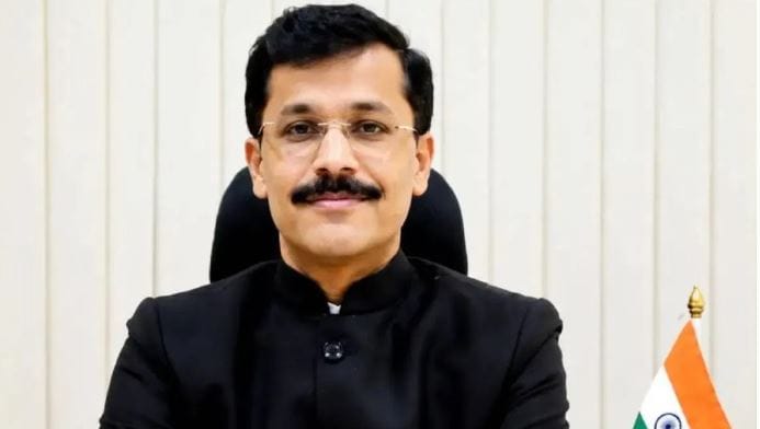 अन्न आणि औषध प्रशासनाने विभागाचे प्रधान सचिव तुकाराम मुंढे यांनी आज (24 जून) पत्रकार परिषद घेतली. या पत्रकार परिषदेत त्यांनी खाद्य पदार्थ विकणाऱ्या आस्थापनांना कडक शब्दांत इशारा दिला आहे.