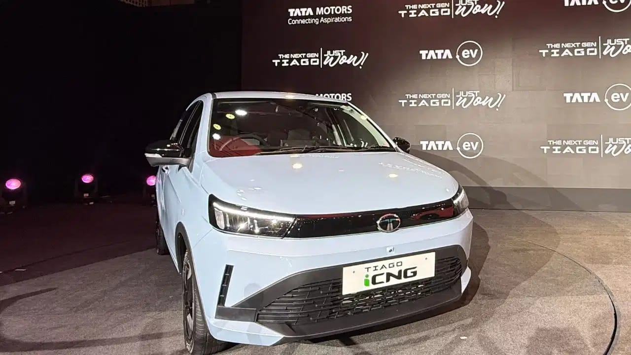 Tata Tiago चा नवा लुक पाहून ग्राहक फिदा, 5 भन्नाट फीचर्समुळे