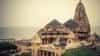 मंदिरात दर्शन घेतल्यानंतर प्रसाद घरी घेऊन जाताय? भारतातील 'या' 5 मंदिरांमध्ये यावर सक्त मनाई