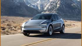 Tesla ची इलेक्ट्रिक कार बाजारात, फीचर्स आणि ऑफर काय?.