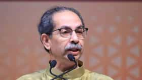 ठाकरेंना पुन्हा बंडखोरीची भीती, या नेत्याला थेट मुंबईत बोलावून घेतलं.