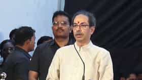ठाकरेंचा ओमराजेंबद्दल मोठा गौप्यस्फोट, म्हणाले आदल्या रात्री....