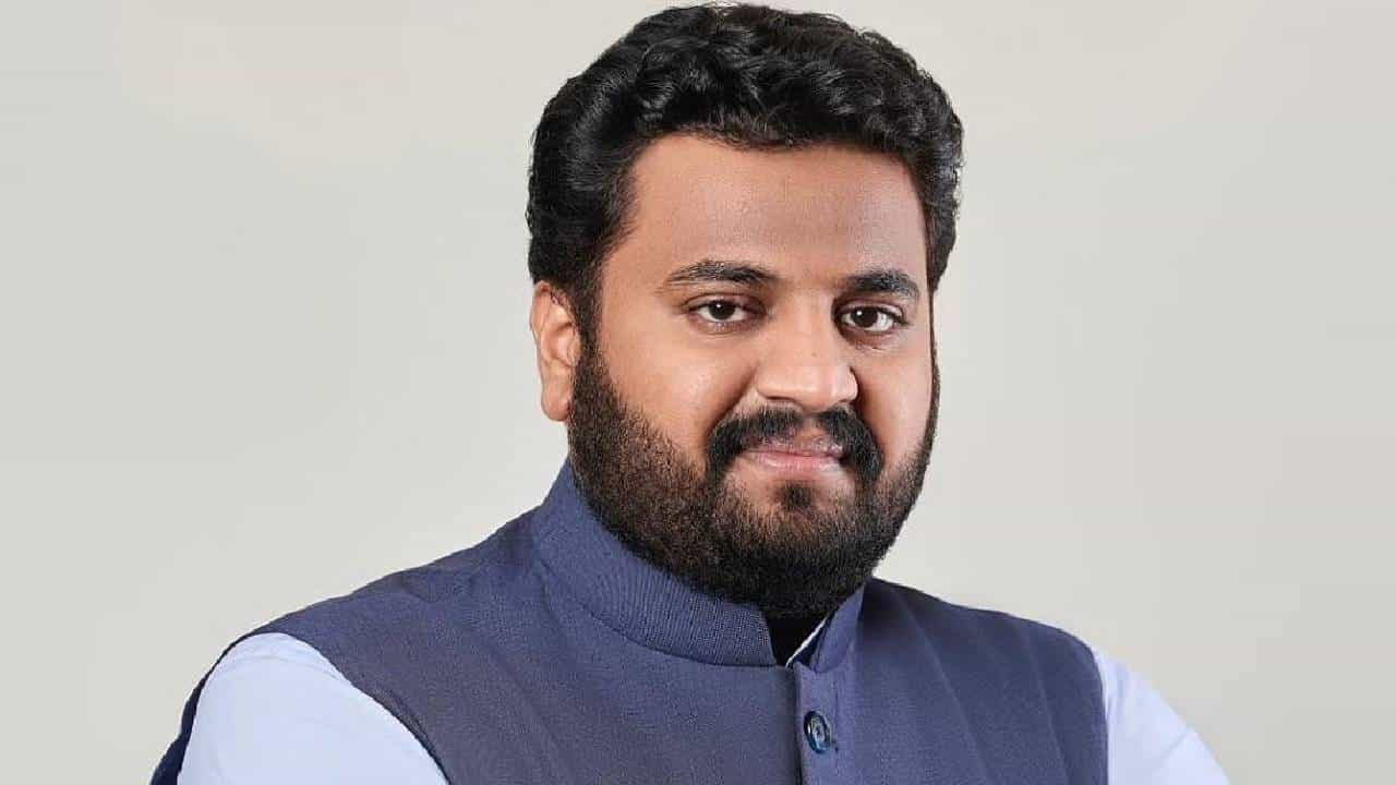 Vikram Kakade: विक्रम काकडे यांना मोठा धक्का! थेट अर्जावर आक्षेप, विधान परिषद निवडणूकीत मोठा ट्विस्ट