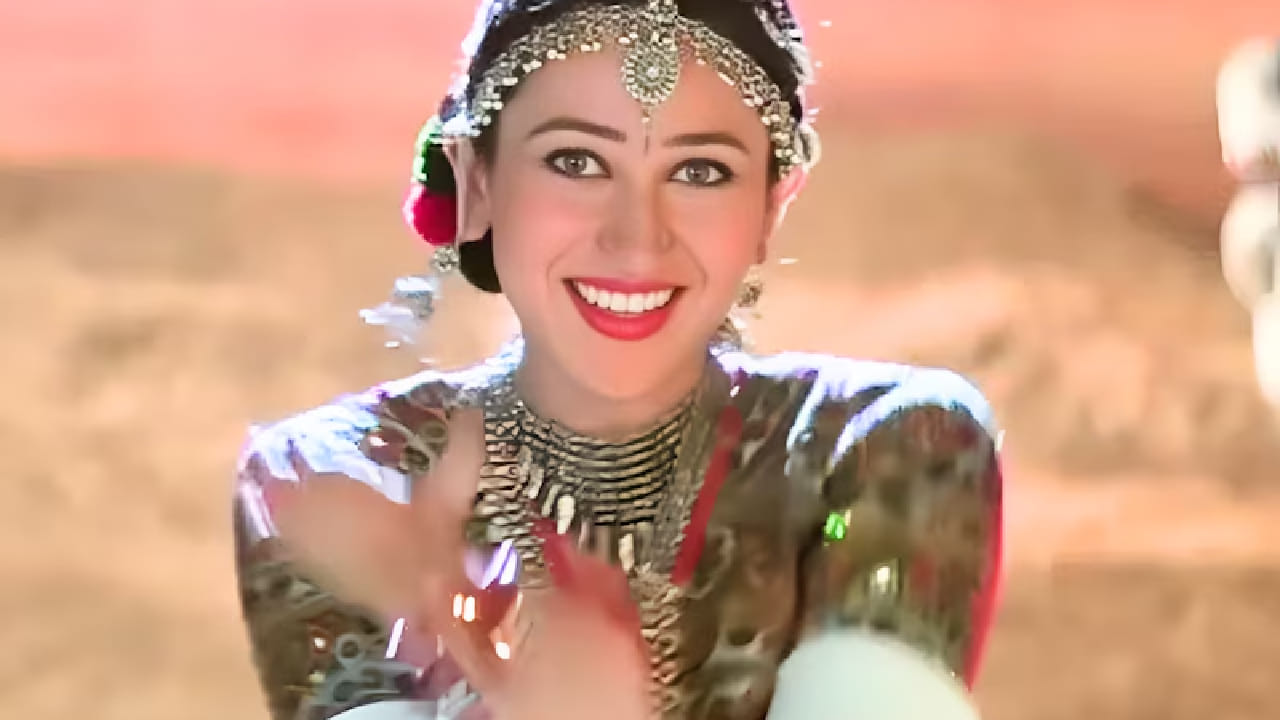 अशाच लोकप्रिय गाण्यांपैकी एक म्हणजे 'मैं अलबेली, घूमूं अकेली, कोई पहेली हूं मैं' या ओळींनी सजलेले हे गाणे 2001 मध्ये प्रदर्शित झाले होते. बेफिकीर, आत्मविश्वासू आणि चंचल स्वभावाच्या तरुणीची कथा या गाण्यात रंगवण्यात आली आहे. 