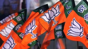भाजपात प्रचंड मोठी खळबळ, बडा नेता थेट नवा पक्ष काढण्याच्या तयारीत;.