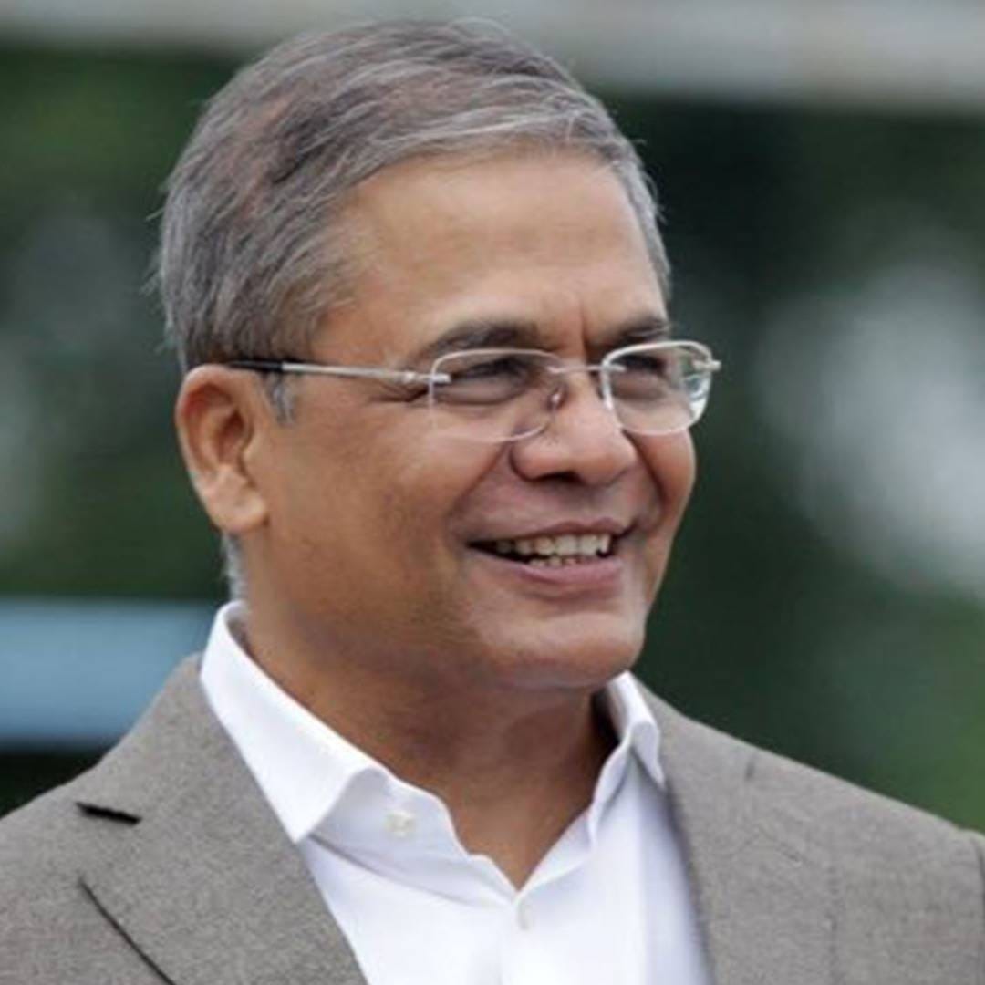 विधान परिषदेच्या 17 पैकी 11 जागांवरील उमेदवारांची यादी भाजपने रविवारी जाहीर केली. राष्ट्रवादीच्या खासदार सुप्रिया सुळे यांचे व्याही अरुण लखानी यांना वर्धा- चंद्रपूर- गडचिरोली मतदारसंघातून उमेदवारी जाहीर करण्यात आली. उद्योगपती लखानी हे भाजपचे पदाधिकारी आहेत.