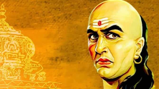 Chanakya Niti : घरात जर या गोष्टी सतत घडत असतील तर समजून जा असं घर लवकरच उद्ध्वस्त होणार आहे, चाणक्य काय सांगतात?
