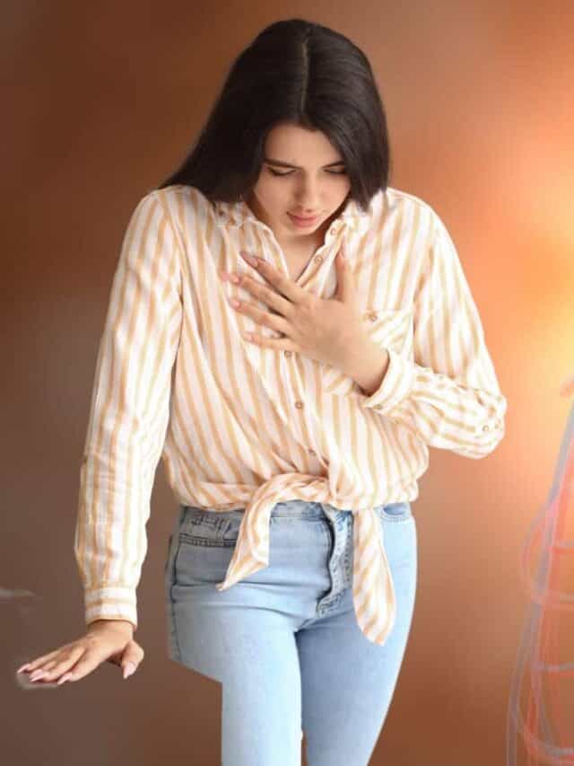High Cholesterol ची असतात ही 5 लक्षणे, व्हा वेळीच सावध