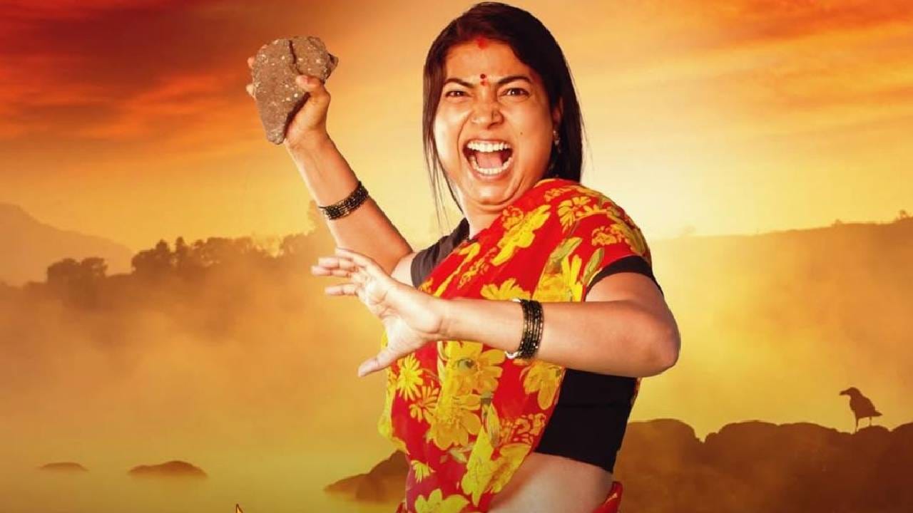 'देऊळ बंद 2' हा चित्रपट पुढील काही दिवसांत 'बाईपण भारी देवा' या चित्रपटालाही मागे टाकणार असल्याचं चित्र आहे. केदार शिंदेंच्या या चित्रपटाने 76.28 कोटी रुपयांचा गल्ला जमवला होता. तर पहिल्या क्रमांकावर नागराज मंजुळे यांचा 'सैराट' हा चित्रपट आहे. 'सैराट'ने 80.97 कोटी रुपये कमावले आहेत.